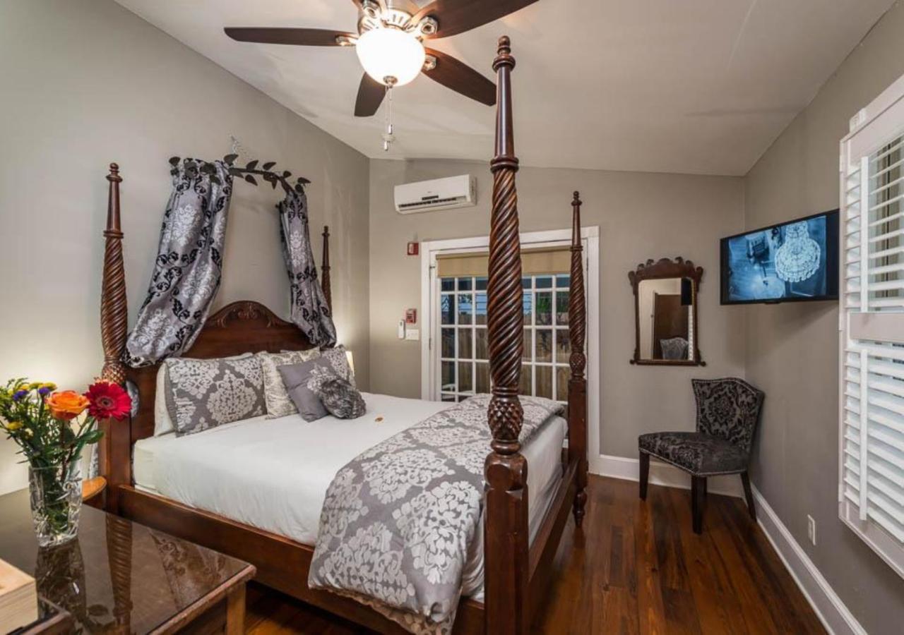 Carriage Way Inn Bed & Breakfast Adults Only - 21 Years Old And Up St. Augustine Exteriör bild