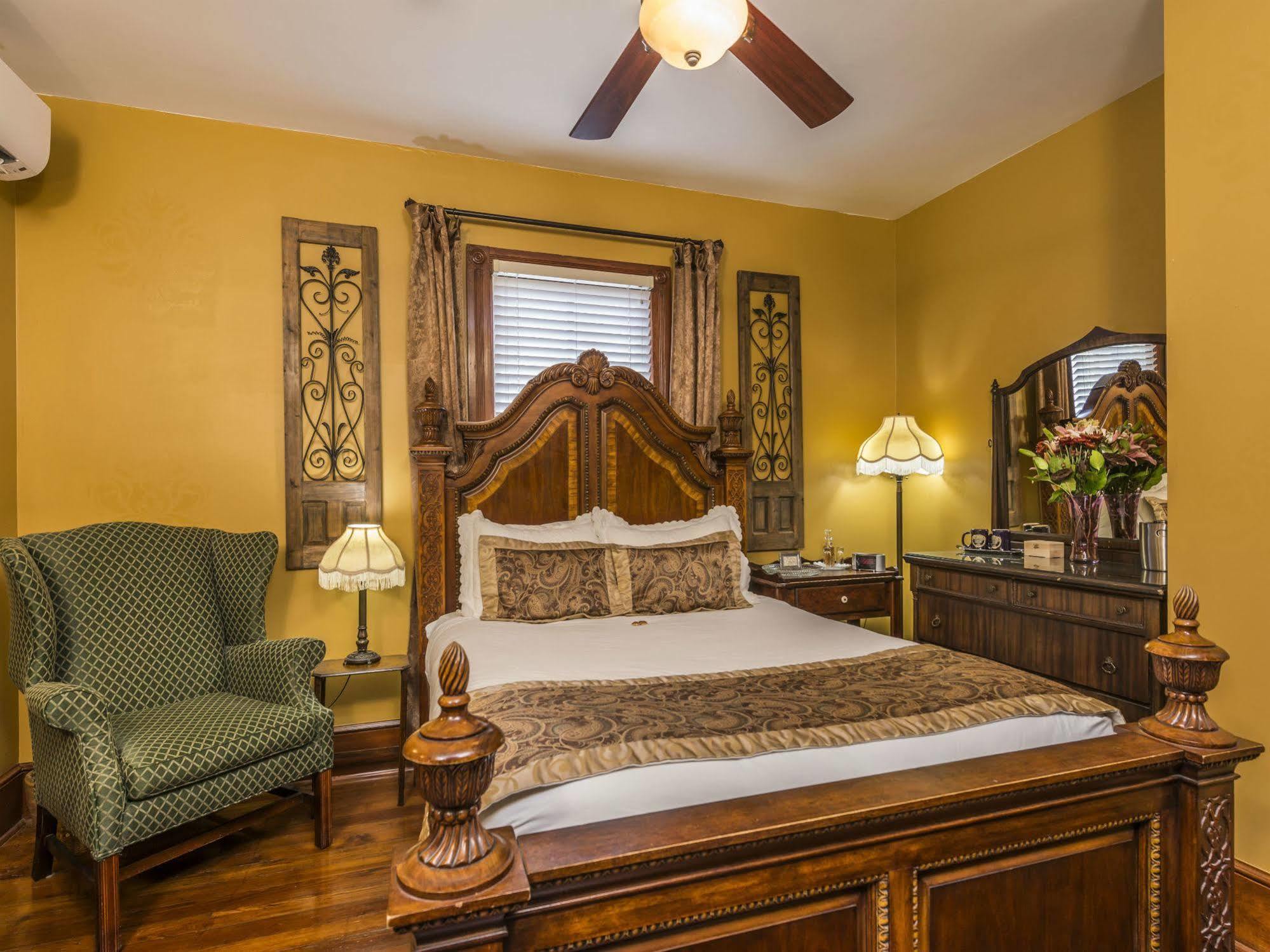 Carriage Way Inn Bed & Breakfast Adults Only - 21 Years Old And Up St. Augustine Exteriör bild