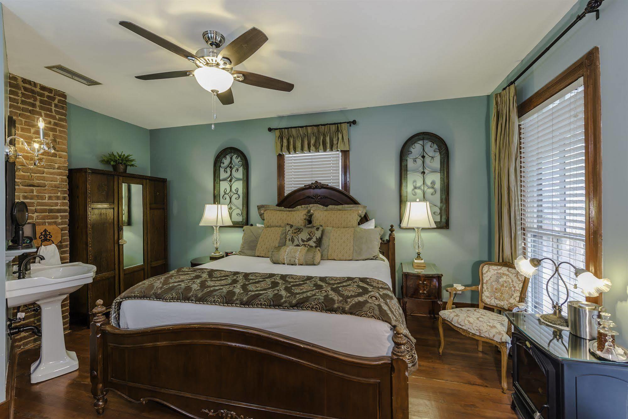 Carriage Way Inn Bed & Breakfast Adults Only - 21 Years Old And Up St. Augustine Exteriör bild